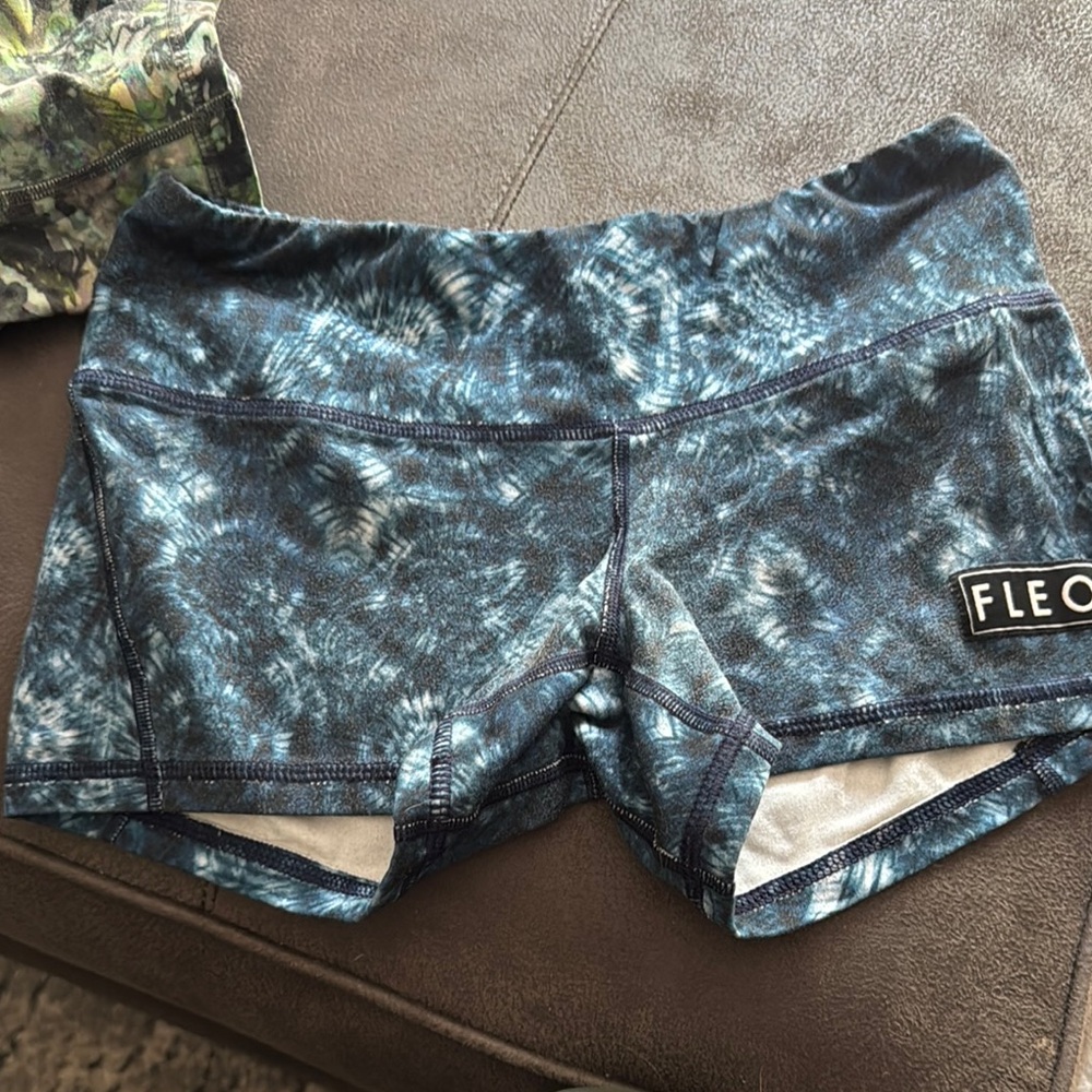 Fleo Blue Athletic Compression Shorts